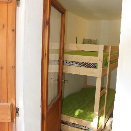 Flamingos In The Desert فيلاّسيمِيوس